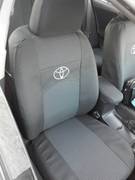 Авточехлы Toyota Corolla 2012- с подлокот-м ткань черно-серый с логотипом разд. спинка